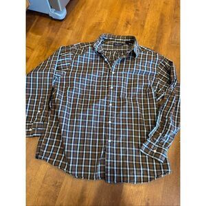 Mens Roundtree and Yorke, button-down shirt size extra large